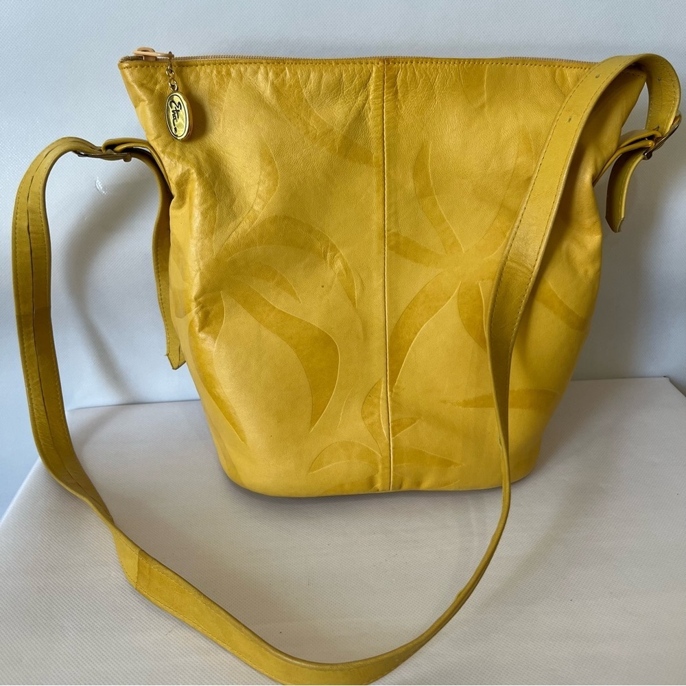 Vintage Etra Yellow Gold Leather Bucket Bag